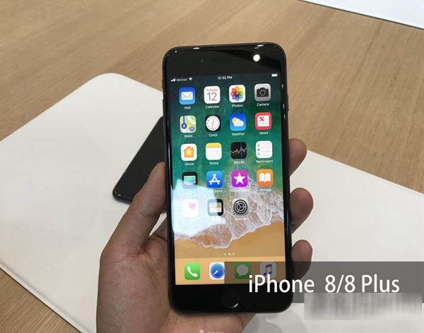 iPhone8NFC